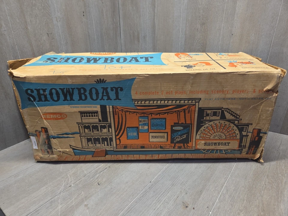 Vintage 1962 Remco Showboat Theater  Playset Toy with Original Scenes & Box - Image 4 of 4