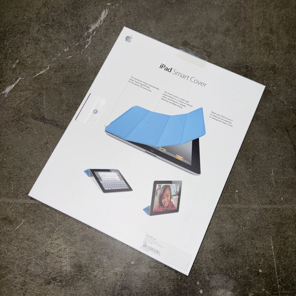 OEM Apple Smart Cover MC939LL/A for iPad 2, 3, 4 - 9.7" x 7.5" GRAY NEW - Image 2 of 2