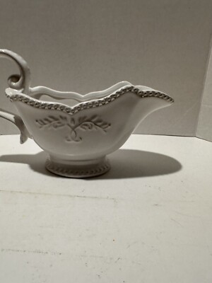 Tabletops Gallery Le Provence White Gravy Boat 10  Long