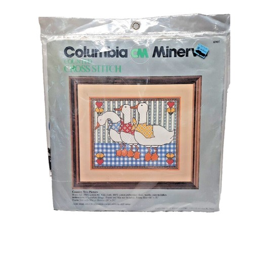 Kit Vintage Columbia Minerva - Keeper Of The Keys Keychain à Broder - Modèle Erica Wilson 7139