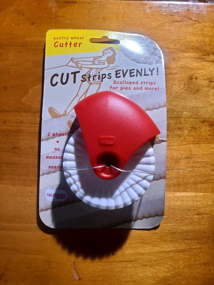 Talisman Designs Pastry Wheel Pie Crust Cutter, Red -New In Package  - Image 2 of 4