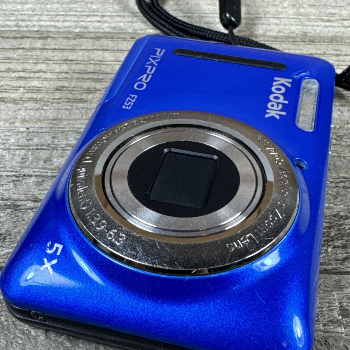 Kodak PIXPRO FZ53 青色 デジタルカメラ 可動品 コンデジ Amazon | Kodak PIXPRO FZ53 16.15MP デジタルカメラ(ブルー) +