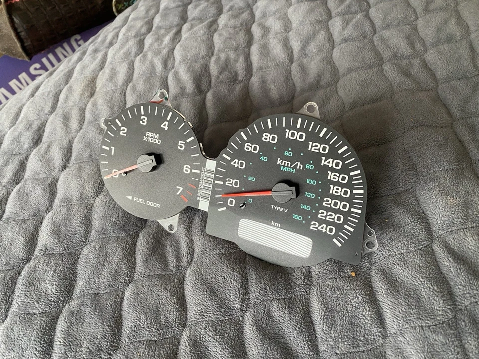 Grupo medidor velocímetro Chrysler 04897729AA Sebring Conv.Cirrus Breeze Stratus Foto 2 de 4