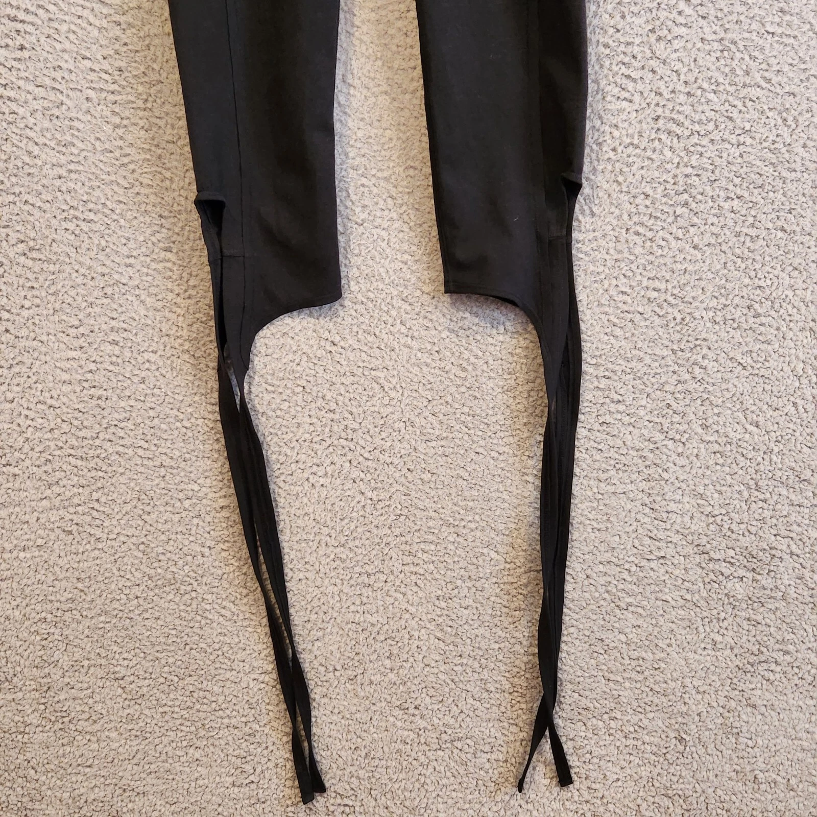free-people-movement turnout tie up yoga workout gym leggings