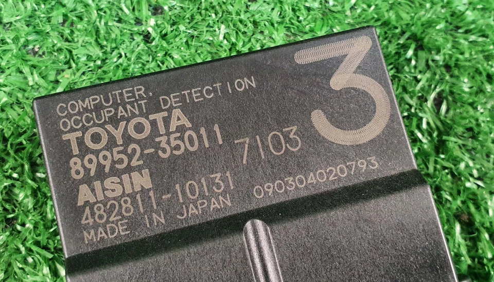 Módulo de detección de ocupación por computadora Toyota 89952-35011 OEM usado: se adapta a Scion Camry Foto 2 de 4