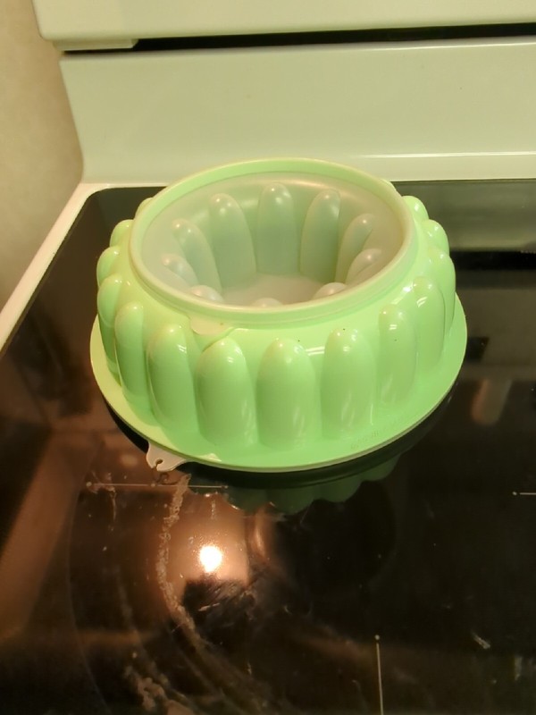 Vintage 3 Piece Tupperware Jello Mold Ice Ring Mint Green 1202 1201 1203