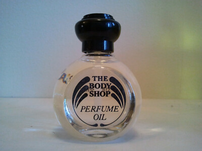 VINTAGE THE BODY SHOP PERFUME OIL STRAWBERRY 30ML BLACK CAP RARE