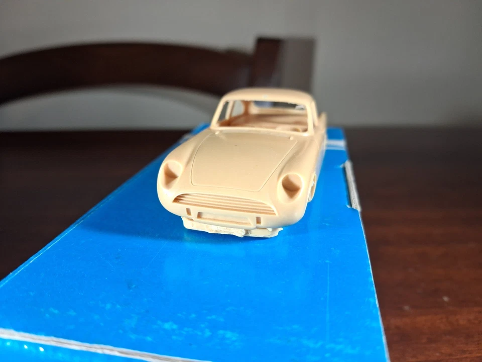 KIT PROVENCE MOULAGE K412 SUNBEAM ALPINE LE MANS 1961 SCALA 1/43 - Immagine 2 di 4