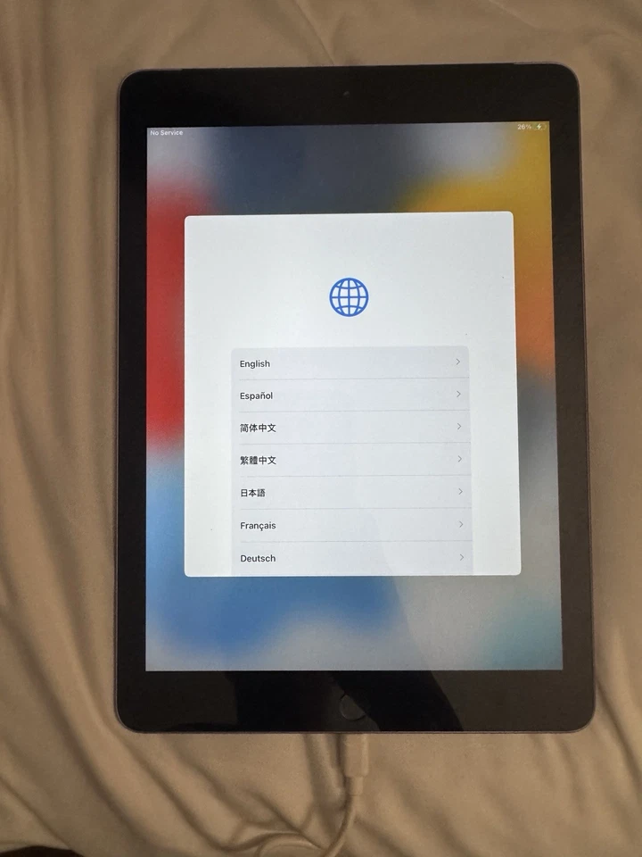 Apple iPad A1954 (6th Gen) 32GB WiFi + Cellular Space Gray Verizon No Cord EUC - Image 4 of 4