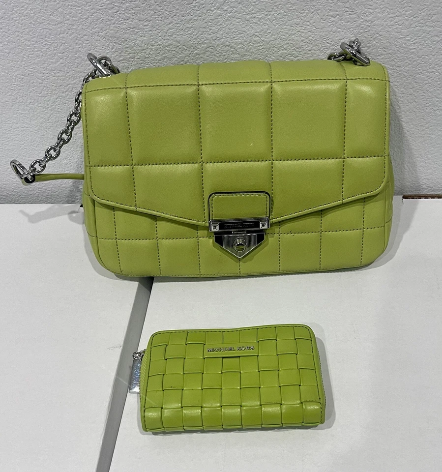 Usado en Excelente Condición Bolso de Hombro Michael Kors SoHo Grande Acolchado en Lima Y Lima MK Cartera Foto 2 de 4