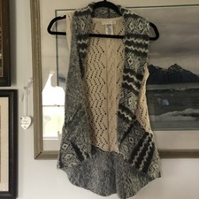 Max Studio Beige Gray Sweater Vest Girls Sz M A859