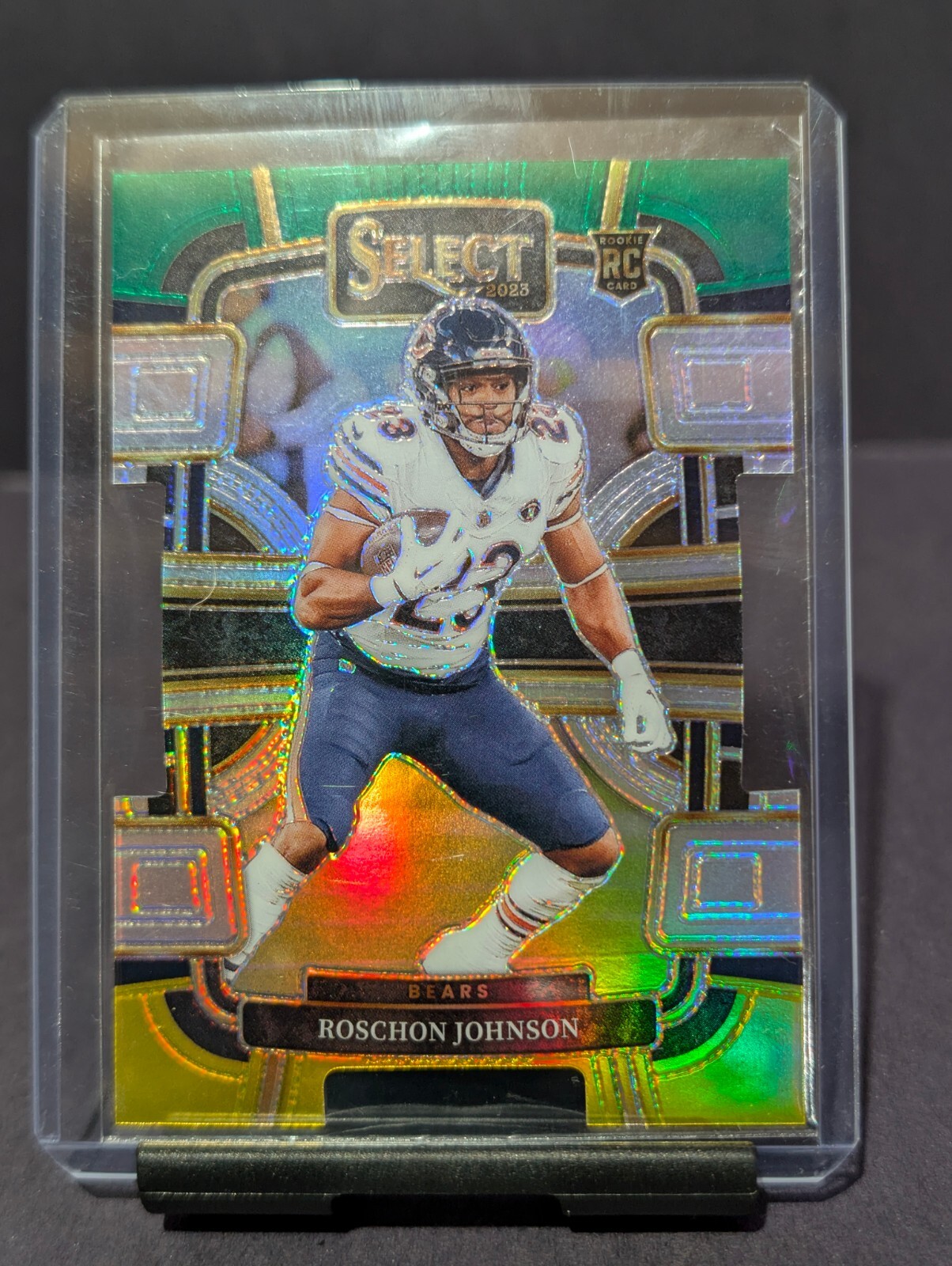 2023 Panini Select - Concourse Green & Yellow Prizm Die-Cut #19 Roschon Johnson