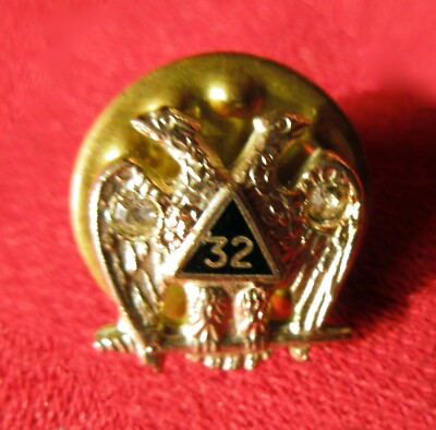 Antique  Masonic Scottish Rite AASR LAPEL Bage Pin Pendant Gold Filed Small