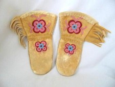 Old Hand Made NATIVE AMERICAN INDIAN Beaded Leather Child MITTENS Gloves