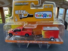 New GREENLIGHT HITCH  TOW 1/64 2015 FORD F-150  SMALL CARGO TRAILER TOYS R US
