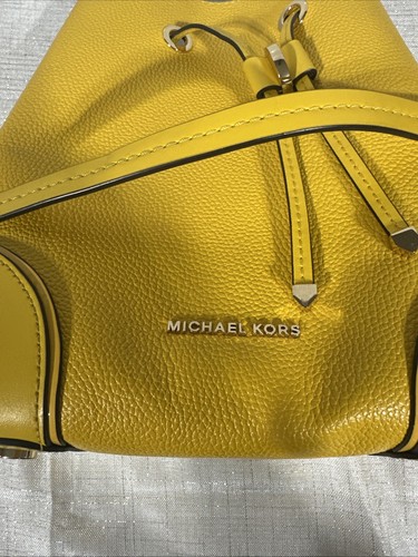 Michael Kors, Yellow Purse - Picture 3 of 11