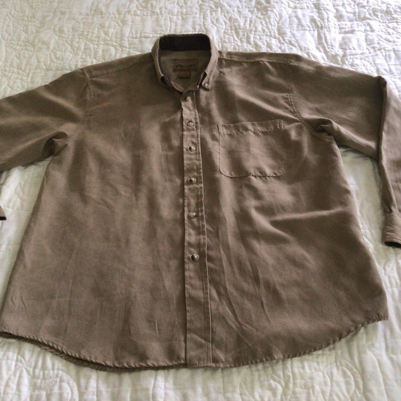Buckhorn River Mens Shirt Size Medium Button Up Long Sleeve 
