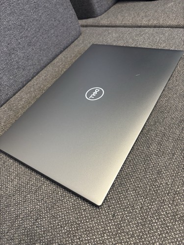 Station Mobile Dell Precision 5770 (2023) - 17" I5 RTX A2000 32Go DDR5 1To SSD W11 Pro + Dock WD19DCS