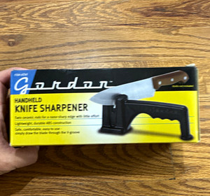 Gordon Handheld Knife Sharpener 60361 Handheld Tool Black Plastic