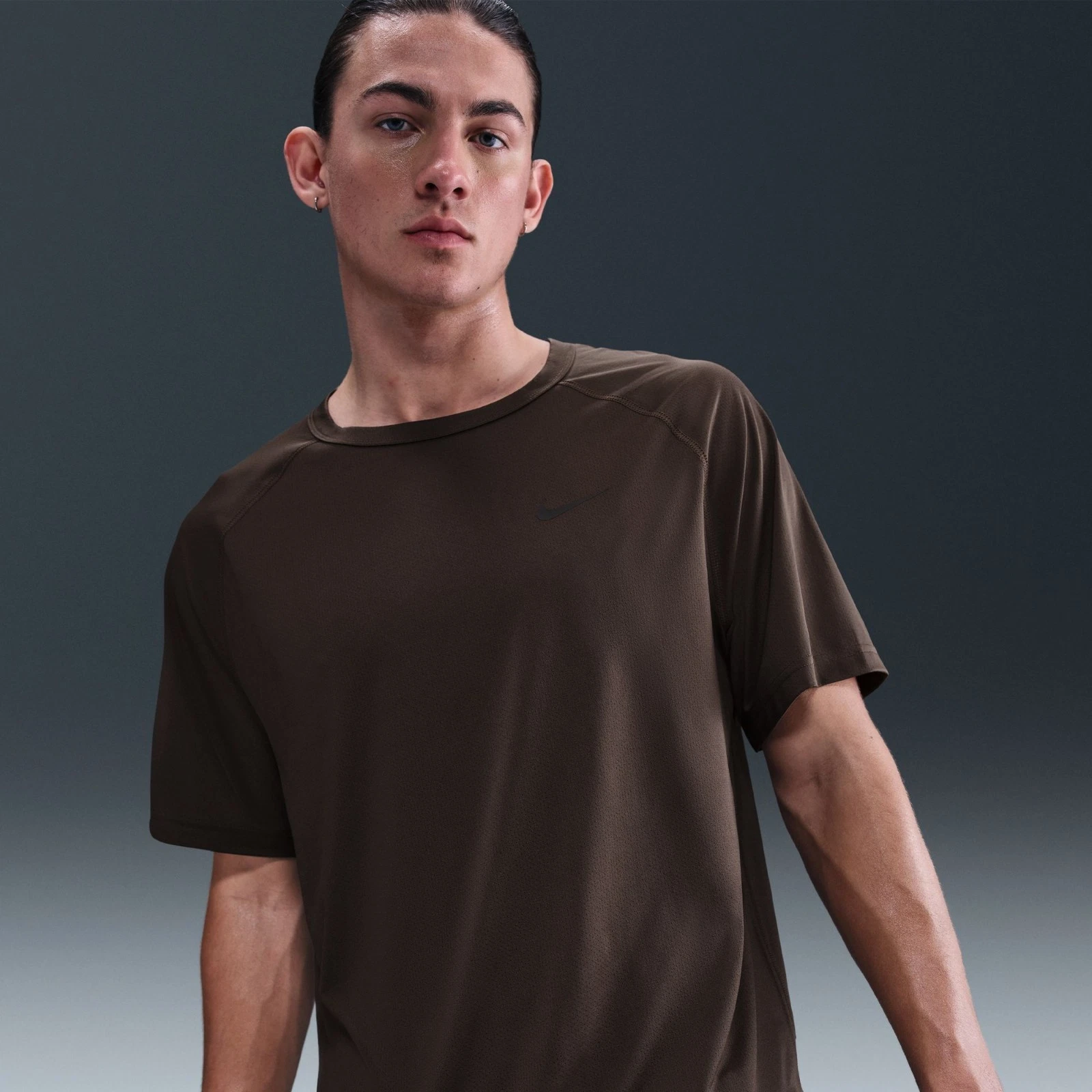 Nike Dri-FIT Ready Men's Short-Sleeve Fitness TDV9815-237 Size M Brown NWOT