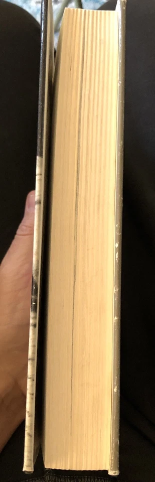 The Korean War by Max Hastings - Very Clean w/ Dust Jacket Intact, No Inscript. - Image 3 of 4