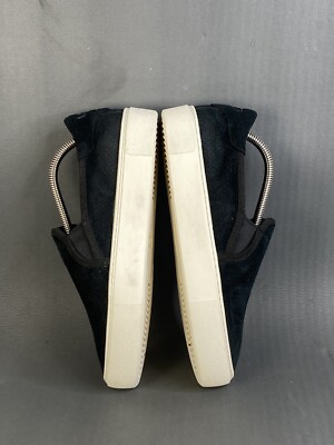 UGG Women display picture 3