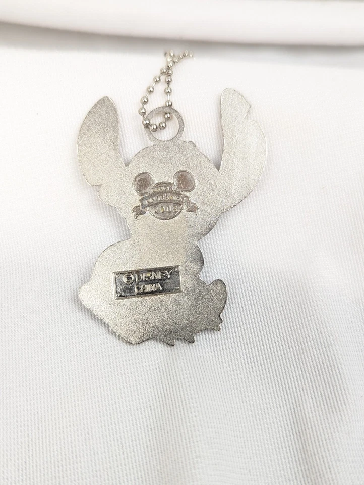 Disney Lilo & Stitch Sitting 2008  Pin Official Pin Trading - Image 4 of 4