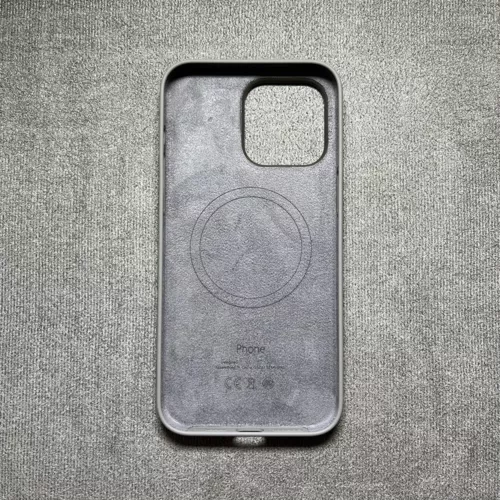 Custodia in silicone con cover MagSafe per iPhone 16 15 14 13 Pro Max 15 Plus 15 Pro - Foto 52 di 77