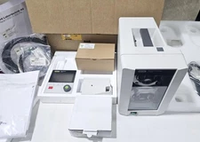 Unused BUCHI V-300 Vacuum Pump with Interface I-300