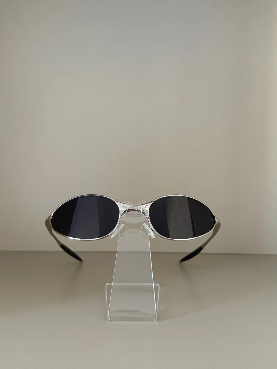 Oakley Square Wire 1.0 Black Cat-eye Sunglasses Sliver Frame Black