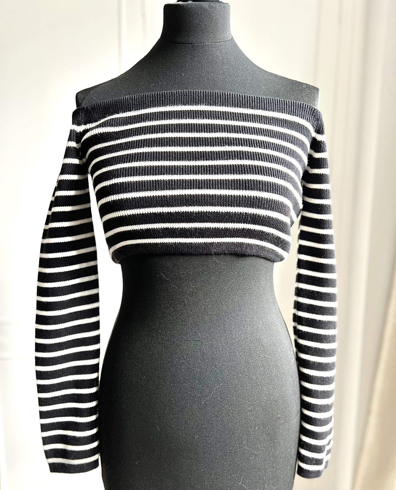 Maglione Saint Laurent a righe cropped. Taglia Media. Nuovo con etichetta