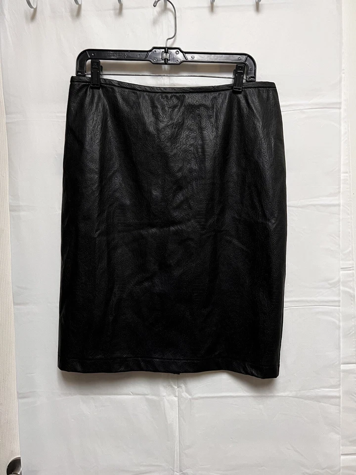 Valerie Stevens Skirt Women's Size 8 30 Black Faux Leather Pencil BPV-A - Image 2 of 4