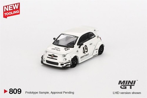 Coche modelo MINI GT 1:64 LB-FUNCIONA x Abas Works ABARTH 595 Gara LHD - Imagen 4 de 5