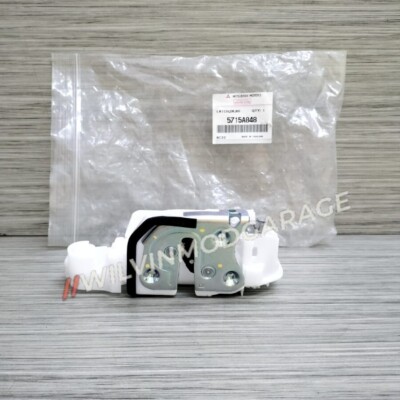 Genuine OEM Front RIGHT Door Latch Lock 2015-19 Mitsubishi Triton