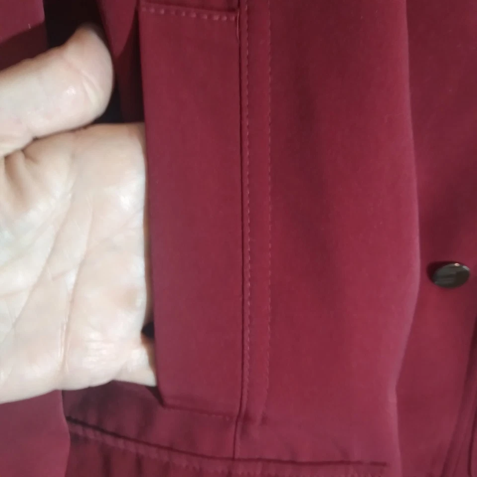 East 5th Women's Red/Tan Rain Trench Coat Size Small Zip Lining Hood Pockets - Изображение 3 из 4