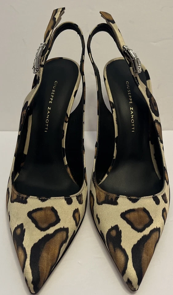 Cristais de salto Giuseppe Zanotti Samia estampa animal seda estilingue NOVO $895 tamanho 37 - Imagem 2 de 4
