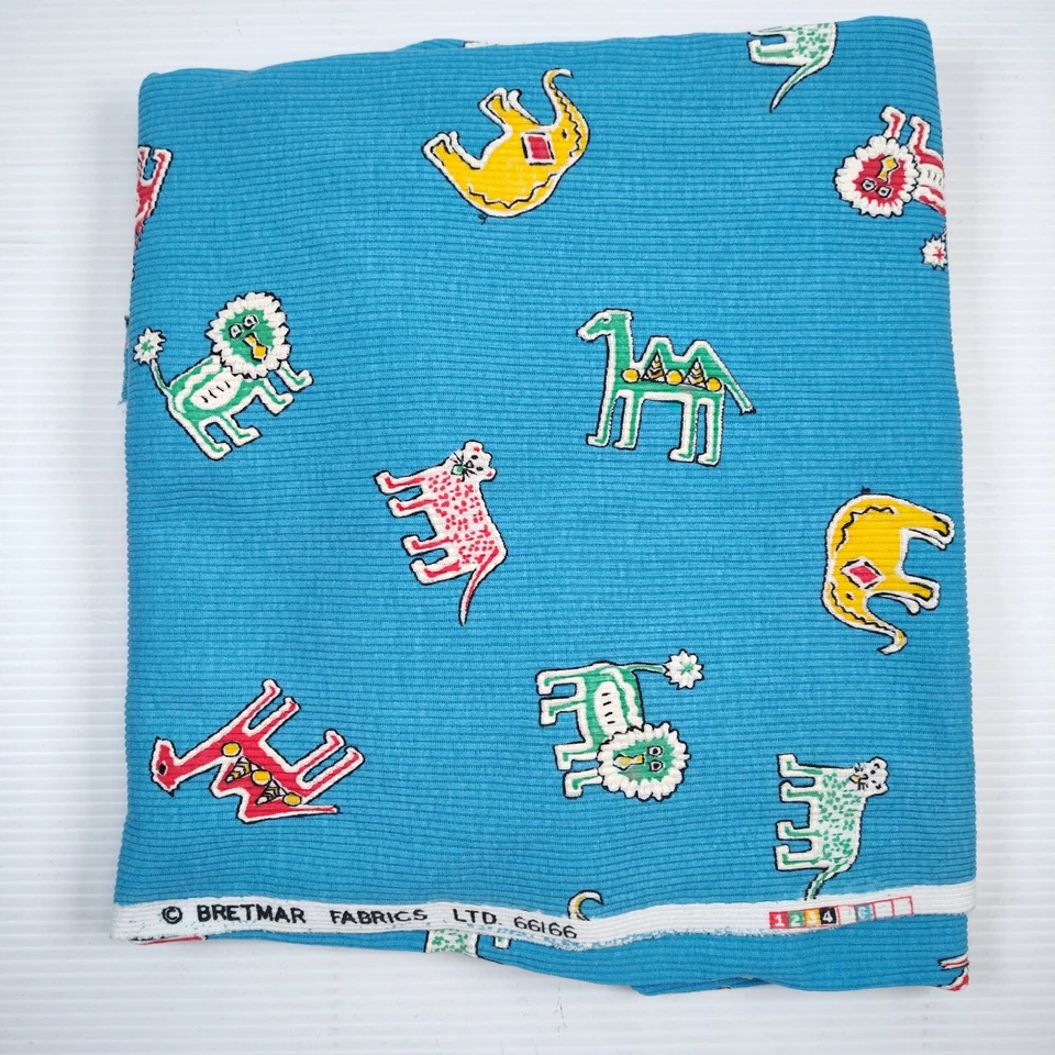 Vintage Bretmar Ribbed Knit Novelty Fabric 49x1yd31 Child Drawing Animals - Image 4 of 4