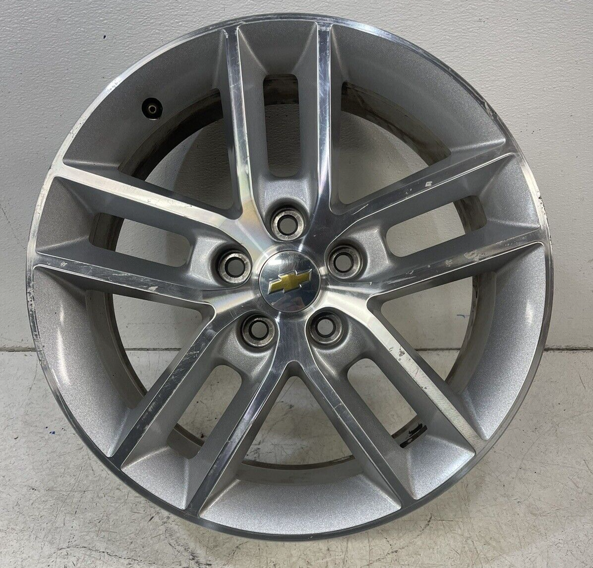 2008-2013 Chevrolet Impala 18 x7.5” alloy wheel rim w cap oem 18