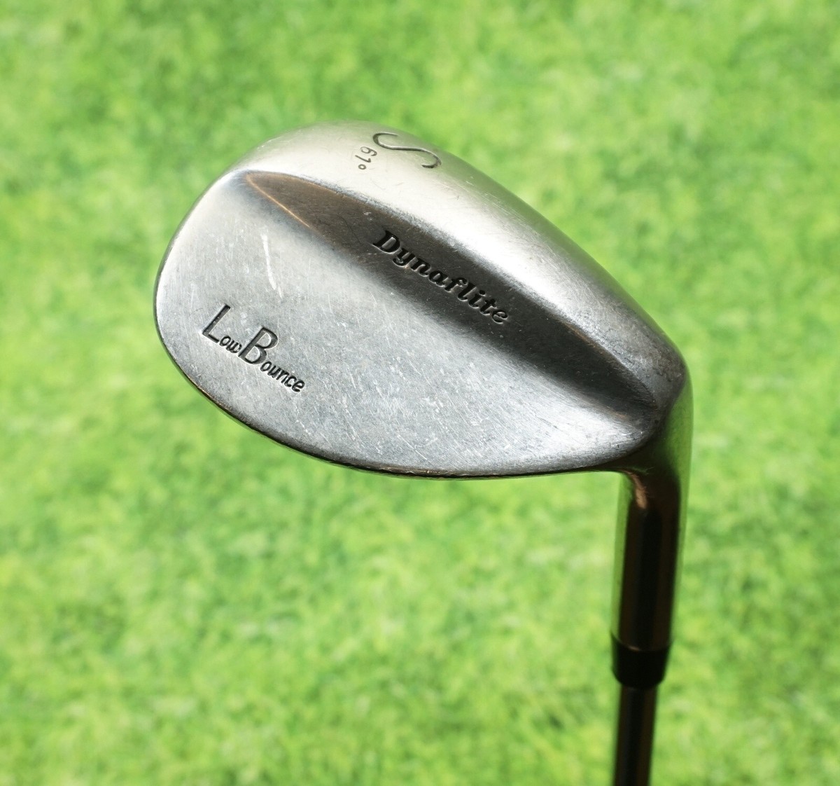 Dynaflight 61° sand wedge low bounce RH steel shaft golf club