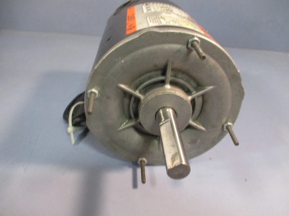 BALDOR COMMERCIAL MOTOR 56YZ, .2 .25 HP 3 PH, 50/60HZ, 17E068W148G2 - Image 2 of 4