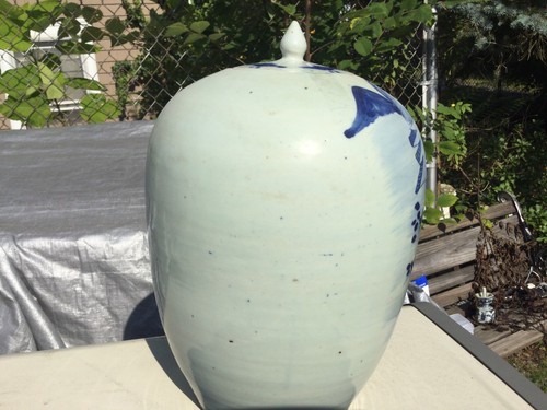 14 Inch Tall Vintage Chinese Covered Porcelain Jar Estate Find No Reserve - Picture 7 of 10