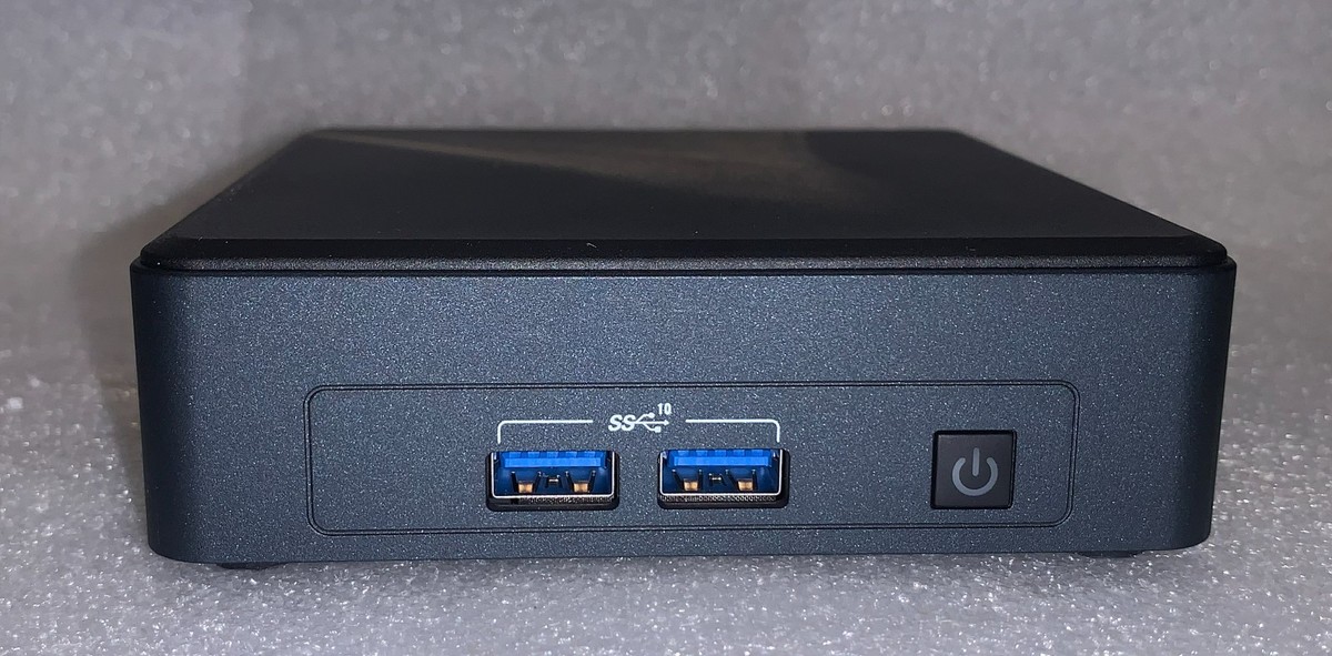 インテル NUC NUC11TNK i5-1135G7 Intel NUC NUC11TNK Intel Core i5-1135G7 2.4GHz 8GB RAM 250GB SSD