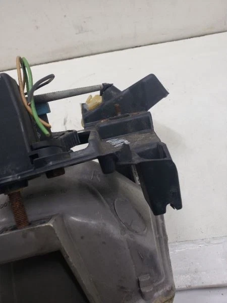 Faro derecho pasajero compatible con 97-05 VENTURE 417493 Foto 3 de 4