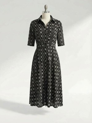 Black and white Laundry by Shelli Segal size 8 wrap dress / cocktail/ work 