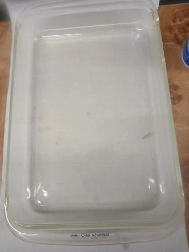 Vintage PYREX 233-N Clear Glass 3 Qt. 13"x9x2" (33x23x5cm) Baking Casserole Dish