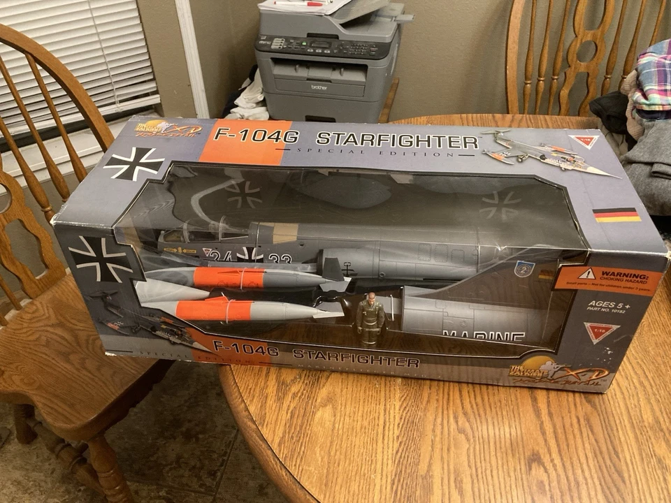 21st Century Ultimate Soldier XD 1:18 F-104G Starfighter marina alemana Foto 2 de 4