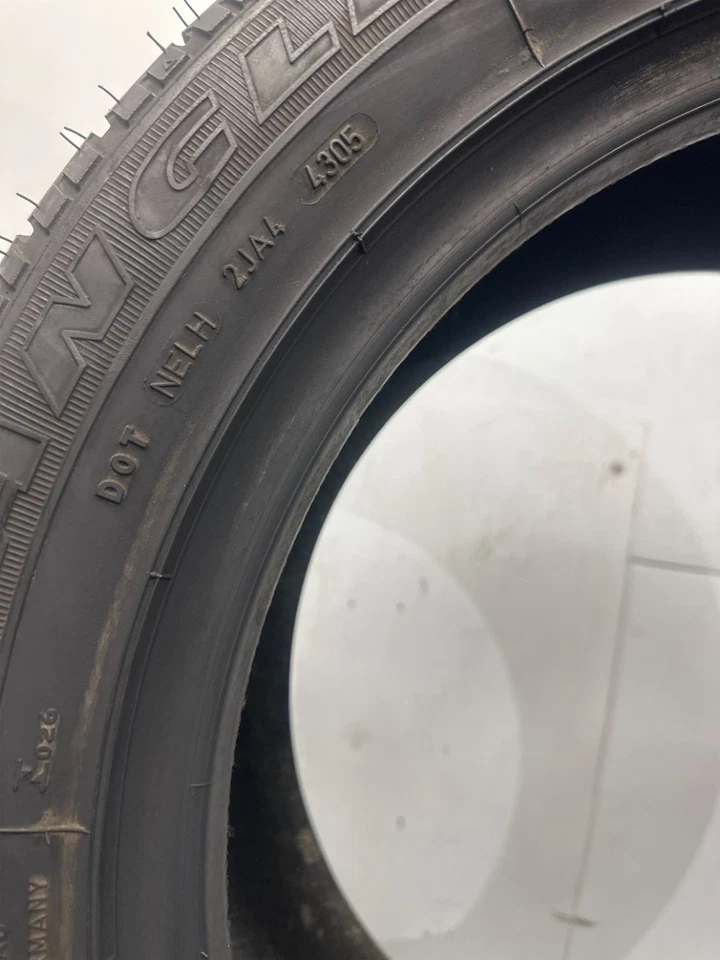 1 Used  Goodyear Wrangler F1 P255/50R19 2555019 255/50/19 107 Y - 11/32 Foto 2 de 4