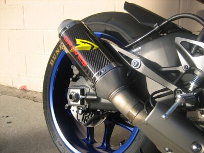 Slip On Carbon Graves EXY-15R1-CBTC Yamaha MT10 / FZ10 2015-2022 *OPEN BOX*