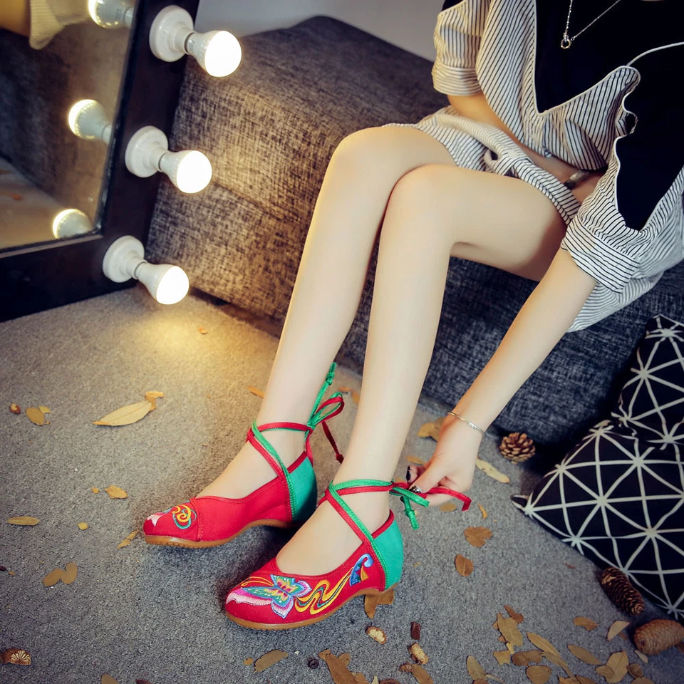 Women Chinese Embroidered Floral Shoes Ballet Flat Ballet Cotton Sandals Loafer - Image 4 of 4