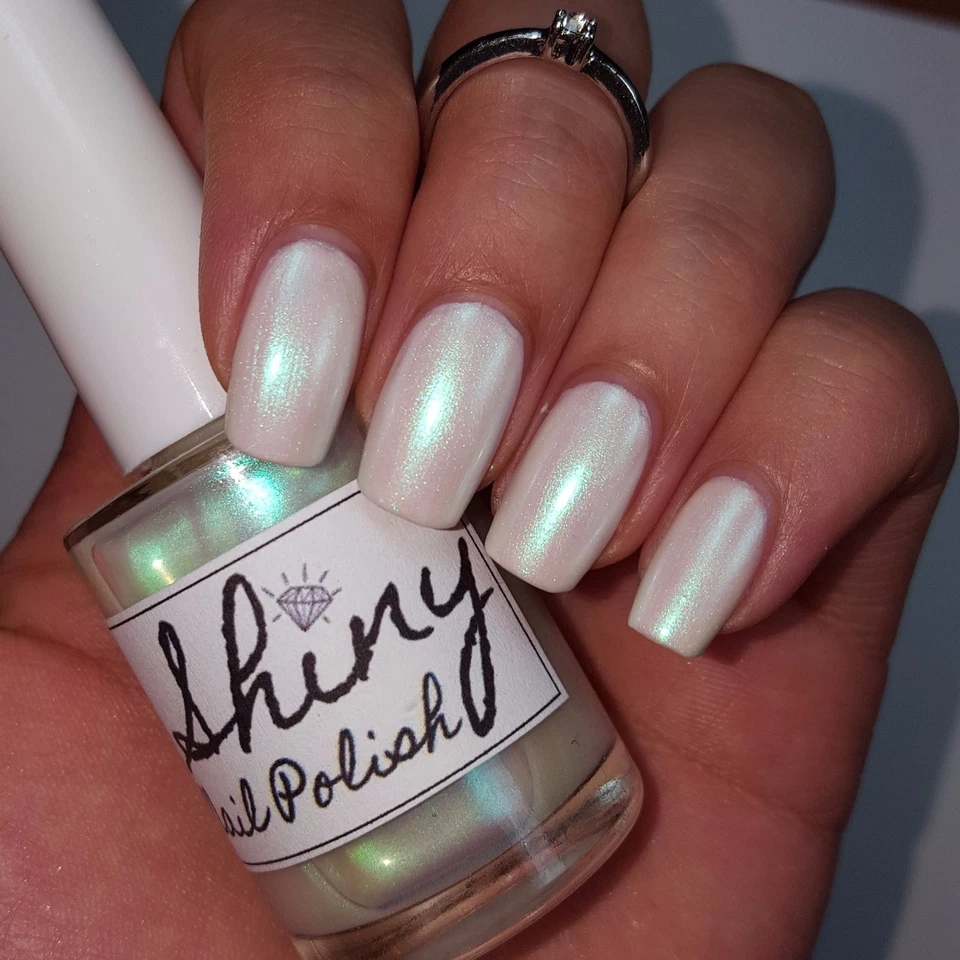 TURQUESA IRIDISCENTE PERLA BLANCA DÚO Brillante Esmalte de Uñas Indie 5 Gratis Hecho a Mano Foto 2 de 4